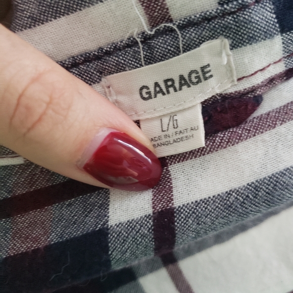 Button down Plaid - Picture 2 of 2